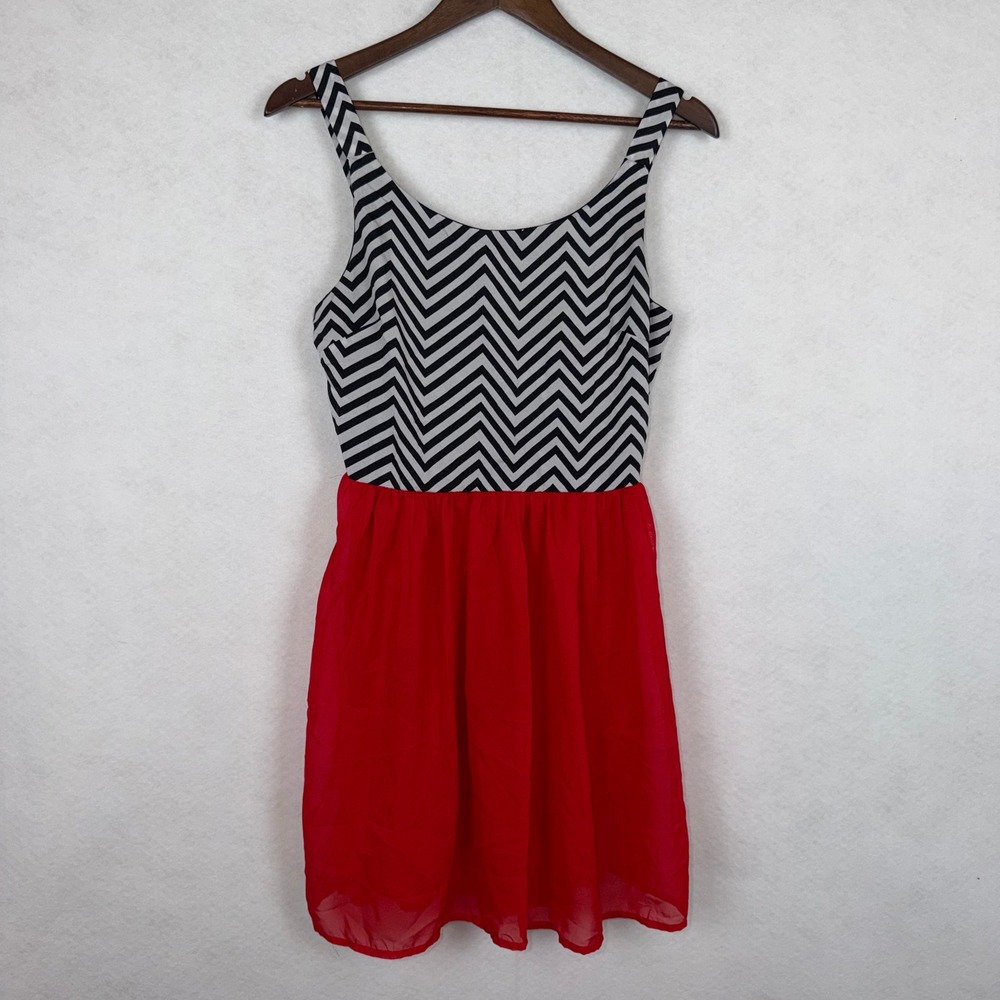 Jodi Kristopher Dress Womens 9 Red Black White Chevron Chiffon Fit Flare Mod